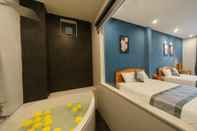 In-room Bathroom Roha Hotel