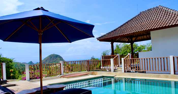 Kolam Renang OCEAN VIEW VILLAS