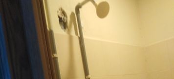 Bilik Mandi dalam Bilik 5 Tyh Hotel