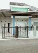 EXTERIOR_BUILDING Fajri Homestay & Guest House Cilacap