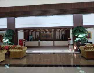 Lobby 2 Sapadia Hotel Gunung Tua