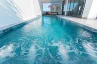 Swimming Pool Viba Villa