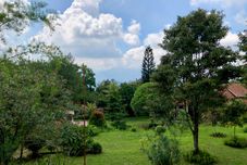 พื้นที่สาธารณะ Pondok Kenangan 1 - 3 Bedroom