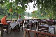 Restoran Villa Ban Lakkham River View