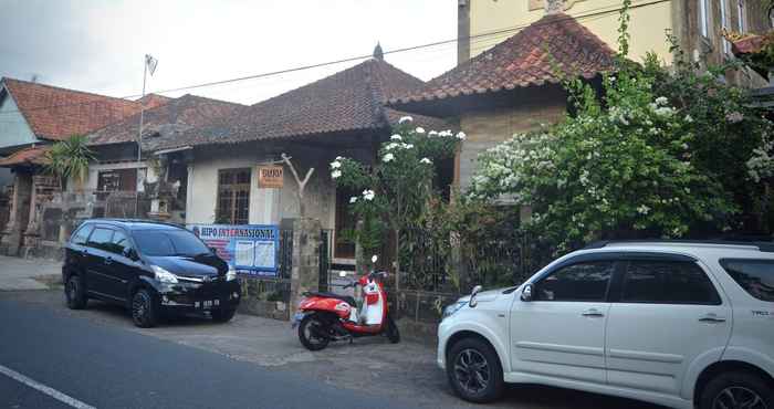 Exterior IGURU Homestay