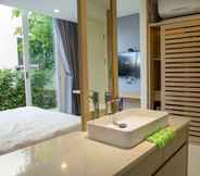 Phòng tắm bên trong 5 An Nhien Hotel Apartment - Oceanami Long Hai