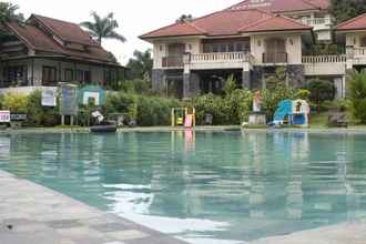 Swimming Pool 4 Arca Cottages