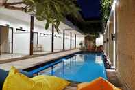 Swimming Pool Villa & Hotel B52 Gili Air