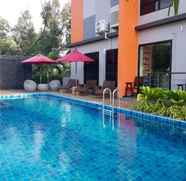 Swimming Pool 2 Baan Bangkok 97 Hotel