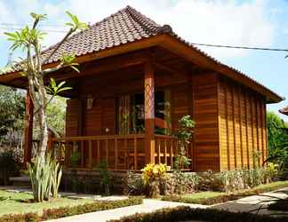 ภายนอกอาคาร 2 Gedong Nusa Huts Nusa Lembongan