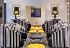 Lobby 2 Radisson on Flagstaff Gardens