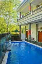 Swimming Pool 4 The Puncak Santhi Inn