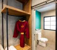 Toilet Kamar 5 S Loft Sport And Wellbeing Hotel Chiang Mai