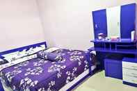 Bedroom Purple Lombok Guest House