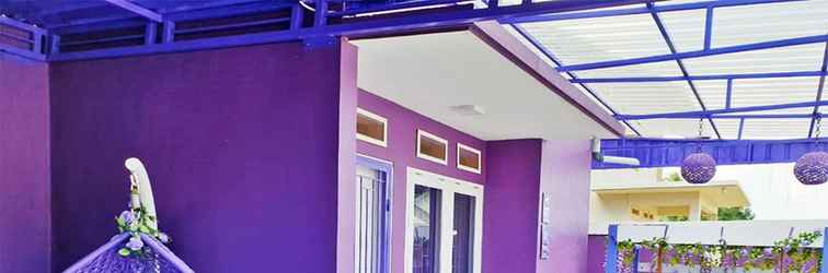 Lobby Purple Lombok Guest House