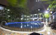 สระว่ายน้ำ 7 Vientiane Garden Villa Hotel