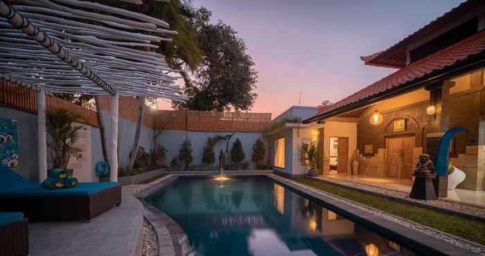 Swimming Pool The Catur Villa Seminyak