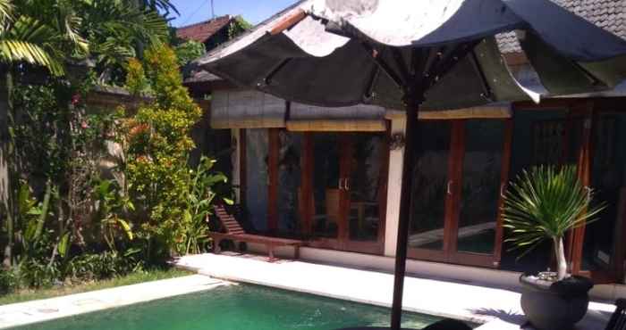 Swimming Pool Villa New Baliku