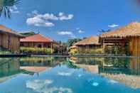 Swimming Pool Floating Khmer Village Resort