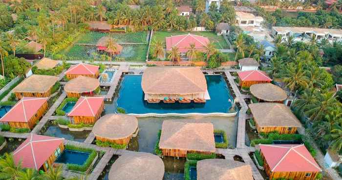 ภายนอกอาคาร Floating Khmer Village Resort