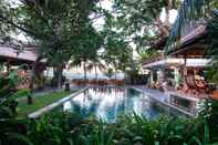 Swimming Pool TANDJUNG SARI HOTEL