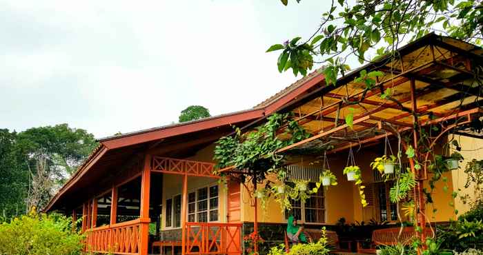 Luar Bangunan Villa Saung Kebon Ciwidey