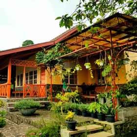 Villa Saung Kebon Ciwidey1 , 飯店Kebon Kawung