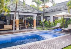 Swimming Pool 5 Villa Durna