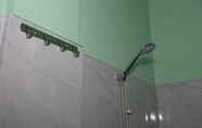 Toilet Kamar 6 Rhishian Place Transient