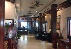 Lobby 2 Seasons Riverside Hotel