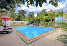 Kolam Renang 2 Rose Royal Suite