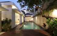 Swimming Pool 4 Uma Breeze Villa Umalas