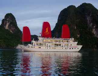 Bên ngoài 2 Syrena Cruises