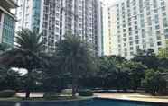 Swimming Pool 2 Woodland Residence Apartemen Kalibata By Roomz