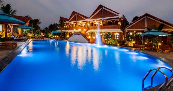 Swimming Pool Hau Red Resort