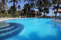 Swimming Pool The Dream Resort & Spa