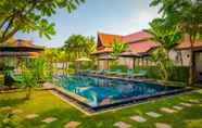 Swimming Pool 7 The Embassy Angkor Resort & Spa