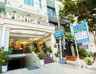 Bangunan 2 Venice Hotel