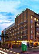 LOBBY Royal Palm Hotel & Conference Center Cengkareng