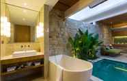 In-room Bathroom 3 Danka Villa Sanur