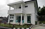 ภายนอกอาคาร 2 Villa Griya Wira Karya ( Githa ) 