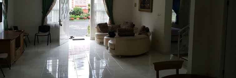 Lobby Villa Kota Bunga Homey ( R9/14 Eindhoven )