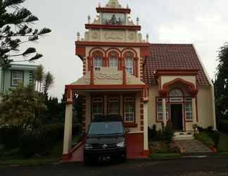 Bangunan 2 Villa Kota Bunga Homey ( R9/14 Eindhoven )