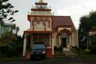 Exterior Villa Kota Bunga Homey ( R9/14 Eindhoven )