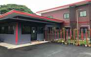 Luar Bangunan 6 Thyme Xeriscape Hostel