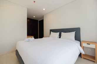 Kamar Tidur 4 Spacious 2BR The Empyreal Condominium Apartment By Travelio