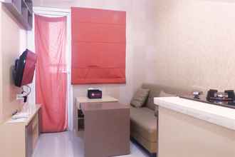 Kamar Tidur 4 Best Price 2BR at Green Pramuka Apartment By Travelio