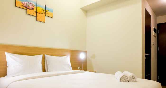 Bedroom Comfy Studio Apartment at Mustika Golf By Travelio