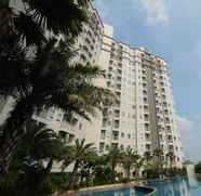 Lobi 5 Comfy Studio Apartment at Mustika Golf By Travelio