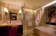 Toilet Kamar 7 Days Hotel And Suites Xinxing